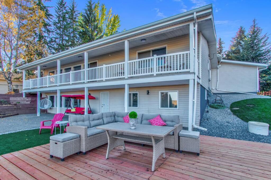 Apartment Stunning River View Home, King Bed, Golf, Firepit *